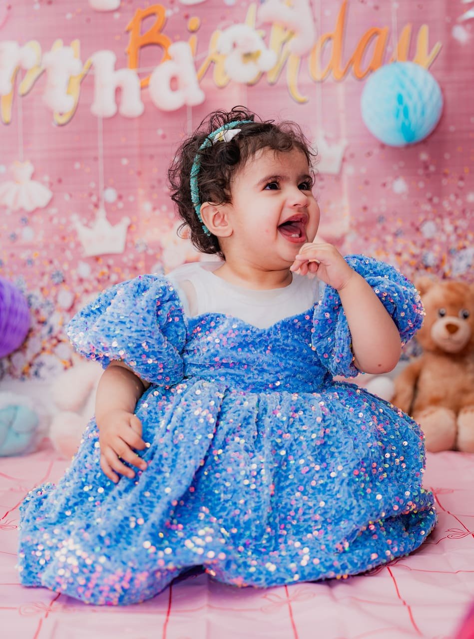 Cake smash, home studio — cover photo