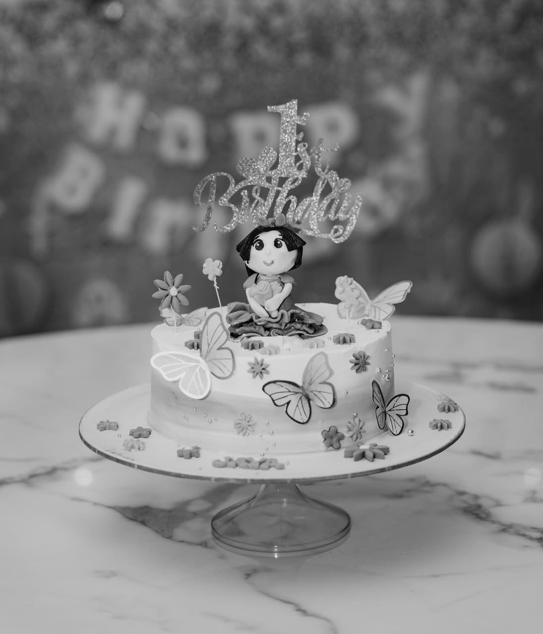 Cake smash, home studio, photo 9 of 11